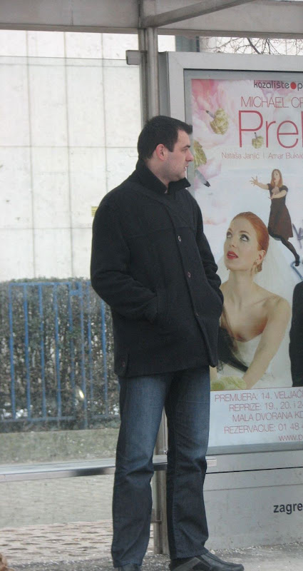 Muškarac koji plijeni poglede