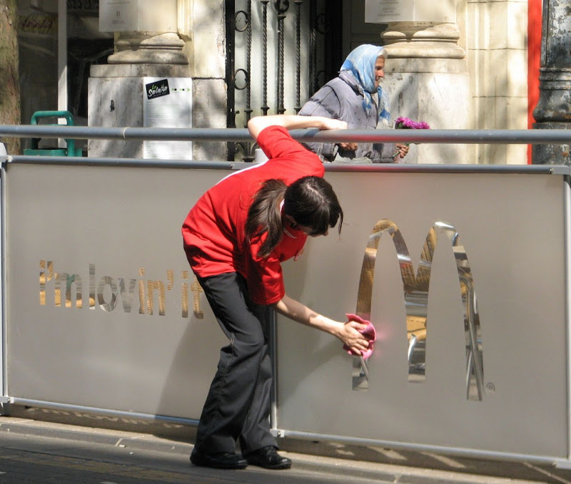 Kupujmo hrvatsko (cvijeće), glancajmo američko (…)