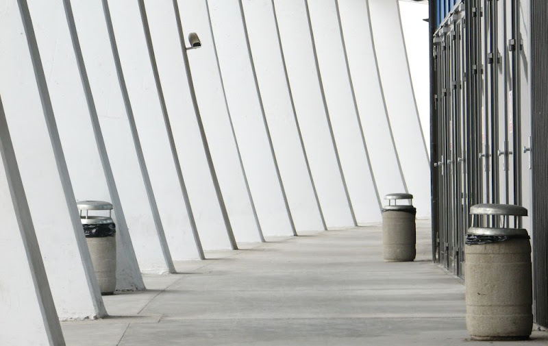 “Prijatelji, budite oprezni, nadgledaju nas!”