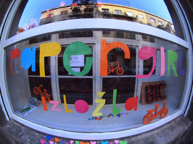 Papergirl: Sutra je prvo polijetanje!!!