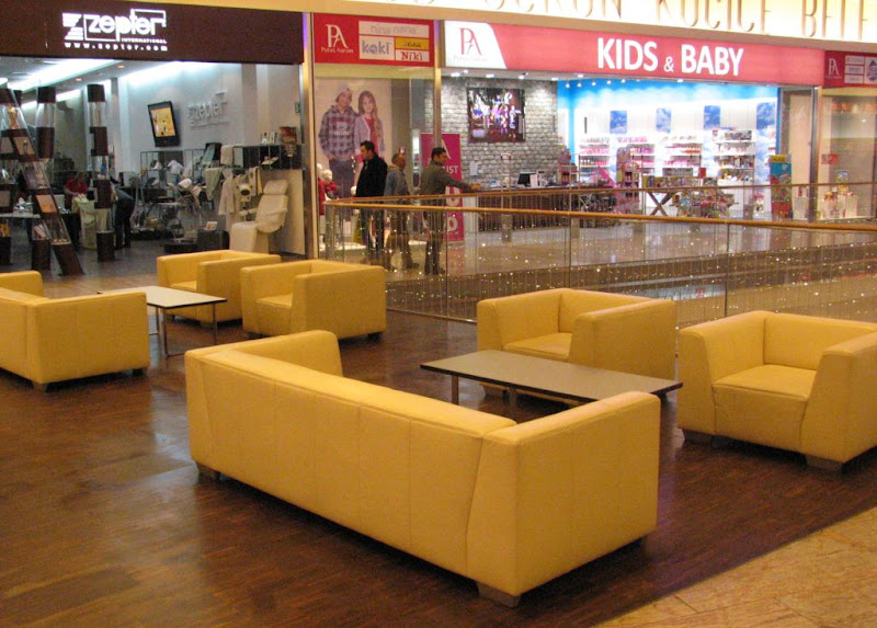 Balada o klupi i trgovačkom centru