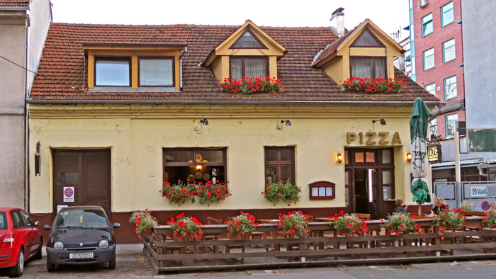 S pizzom kroz desetljeća