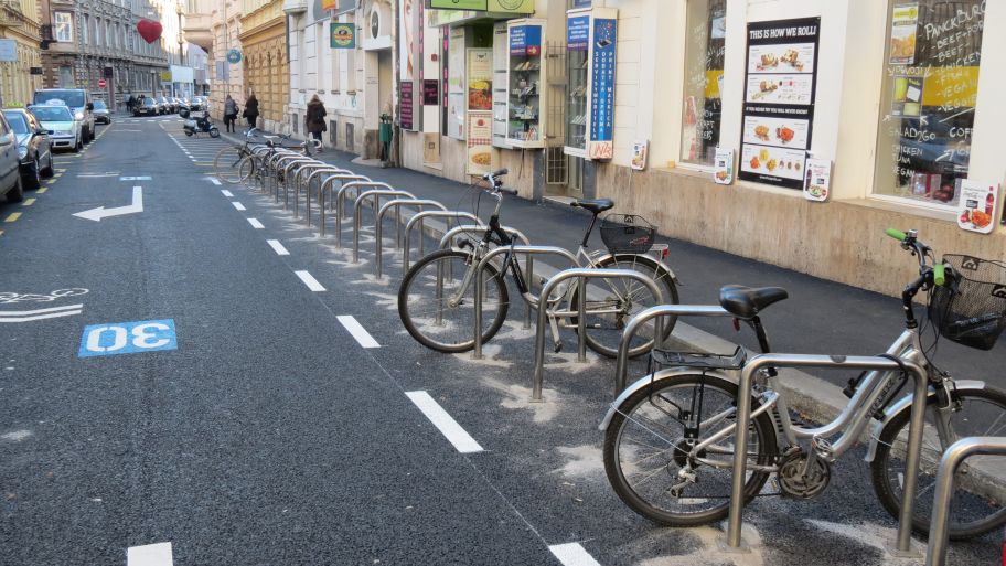 Gajeva ulica: Evo napokon novosti u zagrebačkoj biciklističkoj infrastrukturi!
