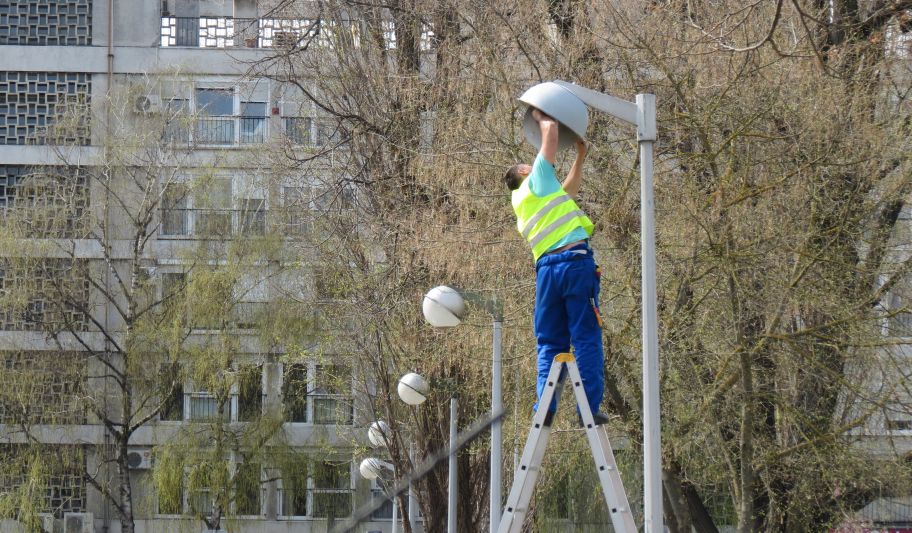 Večeras gasimo svjetla!