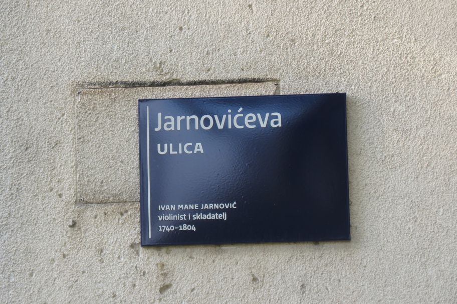 Smjer: Desno, dolje …