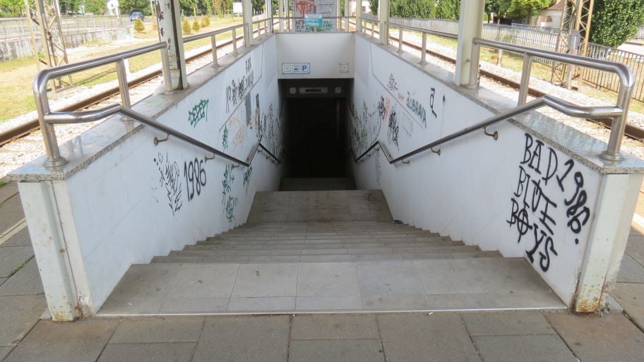 HŽ: Ukrasni liftovi i uresne nadstrešnice